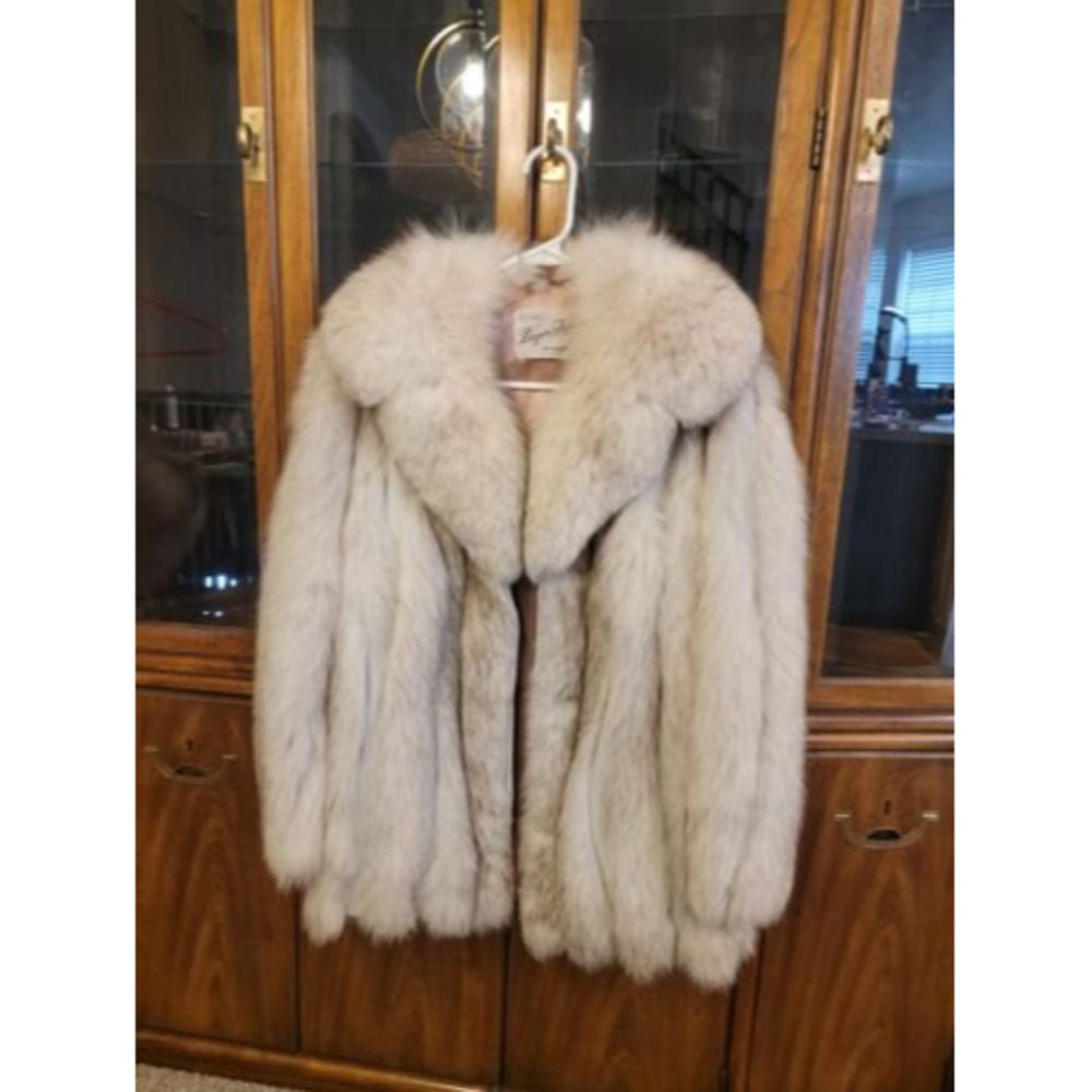 Lazares White Fox Vintage Coat And Matching Hat W/ Scarf